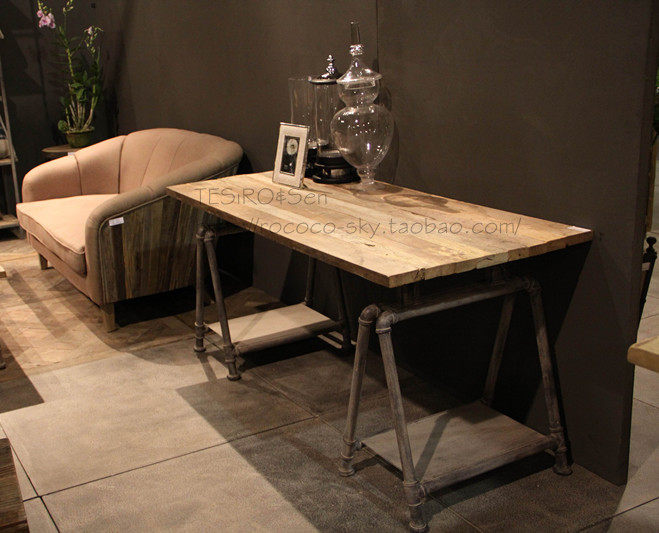 厂家直供实木复古美式风格实用大方的铁艺大班桌 铁艺实木办公桌