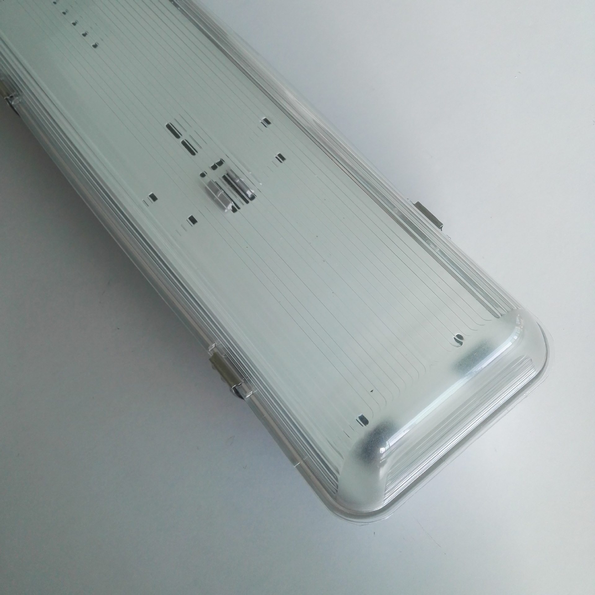 18W LED应急三防灯应急120分钟