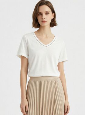 雨露麻镂空v领短袖上衣2026夏季新款女士波西米亚风设计感短袖t恤