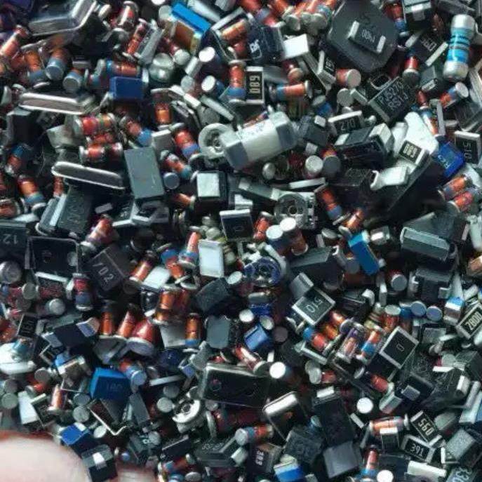 贴片电容电阻二极管三极管保险稳压管等等 随机混装,3C数码配件,USB多功能数码宝,淘宝优惠券,粉丝福利购,淘宝优惠卷