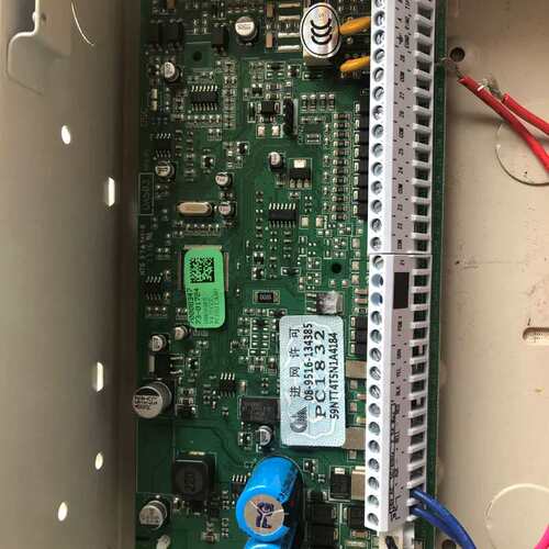 {议价}control4 Pc1832 DSC泰科 安防报警主机，带