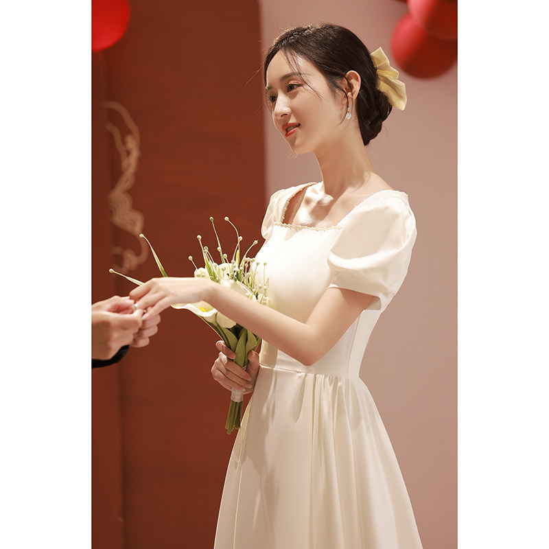 速发白色小礼服平简可穿时约领证登记连白裙缎面轻婚纱敬酒订婚小