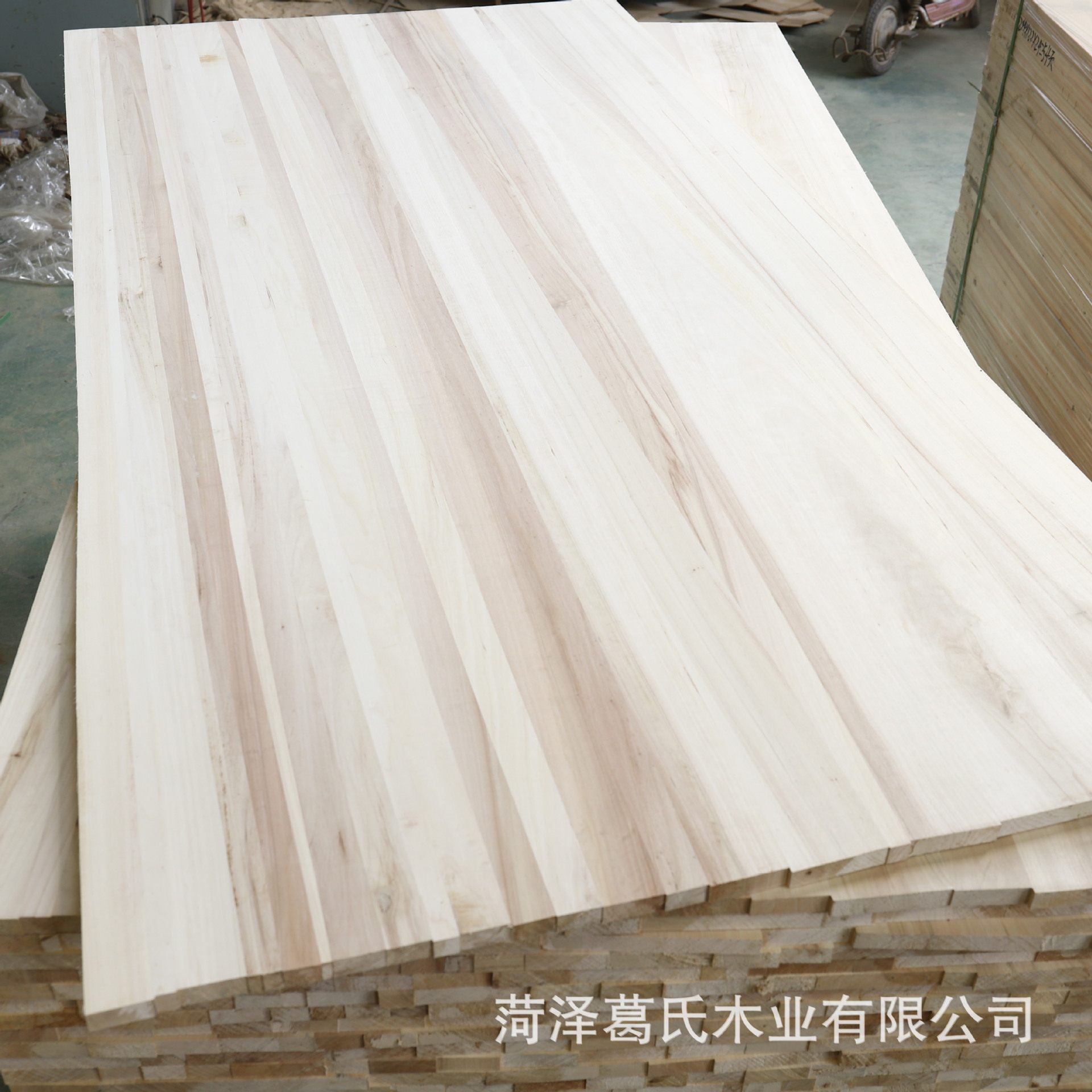 杨木直拼板多种规格 1.8厚杨木板材家具橱柜装修板材厂家批发