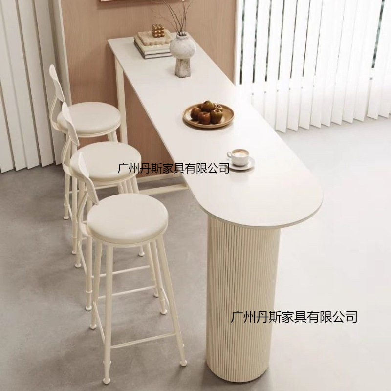 轻奢岩板靠墙垭口吧台桌