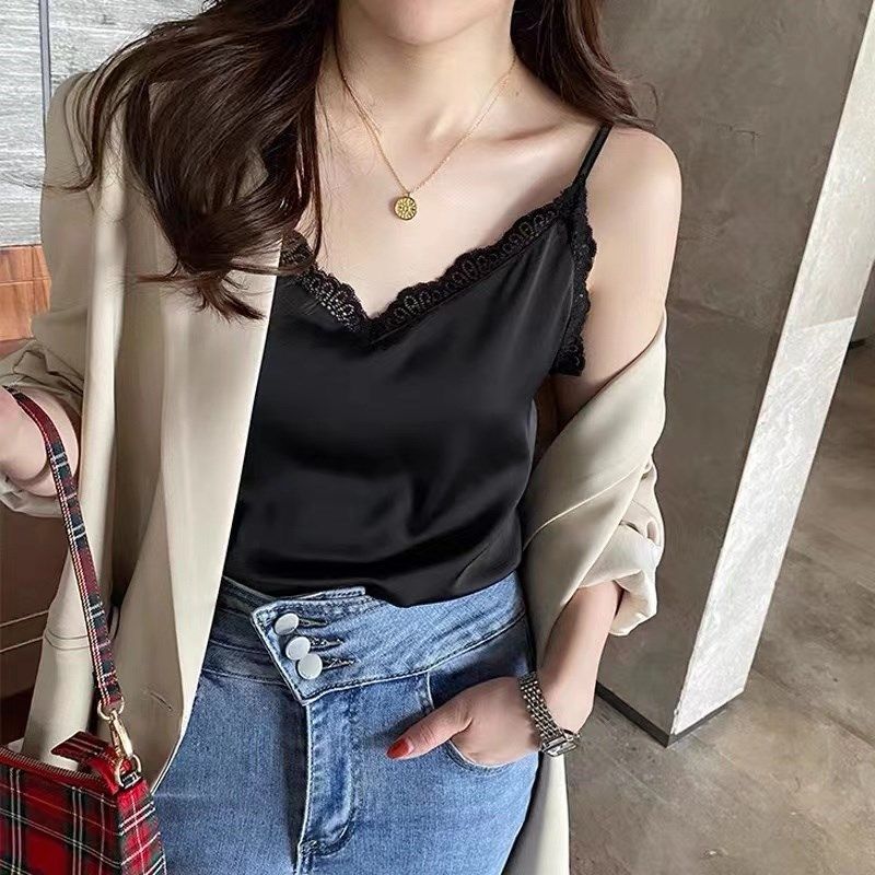 蕾丝吊带背心女内搭宽松遮肚子V领白色打底衫大码胖mm无袖上衣春