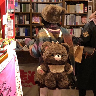 古力古力环球影城黄油小熊背包双肩旅行出游可爱毛绒背包lolita