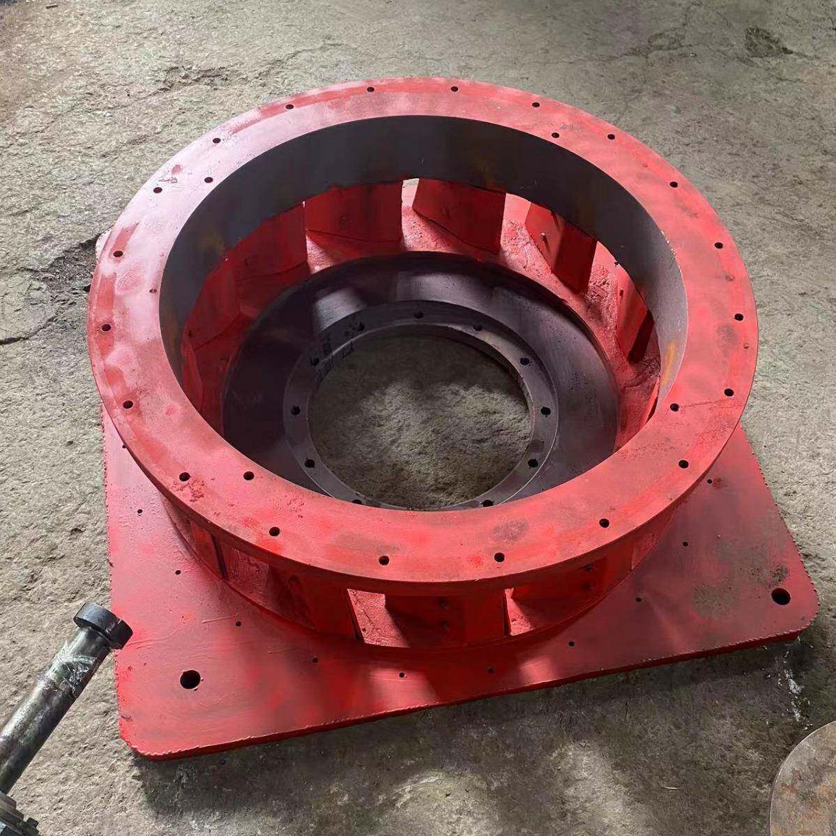 雷蒙磨粉机配件，雷蒙磨配件，型号全4r5r雷蒙磨磨辊磨环铲刀批