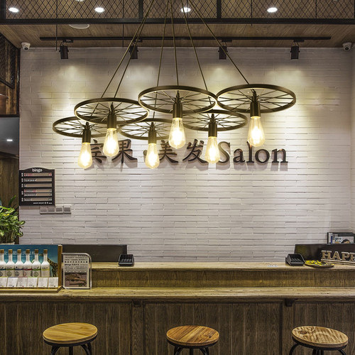 工业风餐厅服装奶茶店吧台灯美式咖啡厅创意个性铁艺车轮复古吊灯