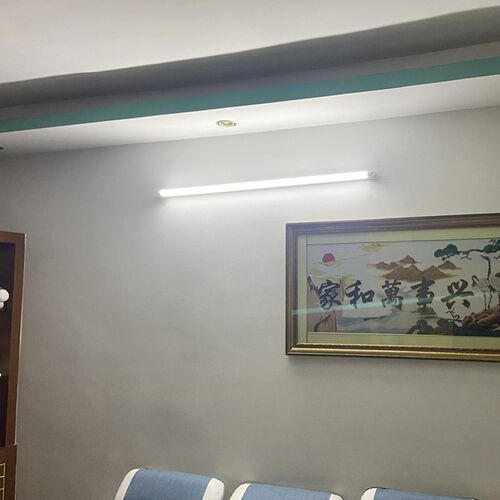 遥控led灯条灯管无极调光无线夜灯三色变光T8暖日光卧室墙壁吸顶