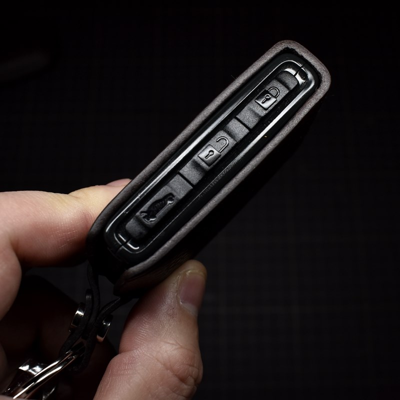 沃尔沃手工真皮汽车钥匙包头层牛皮钥匙套适用于XC40N 60 90S60 9