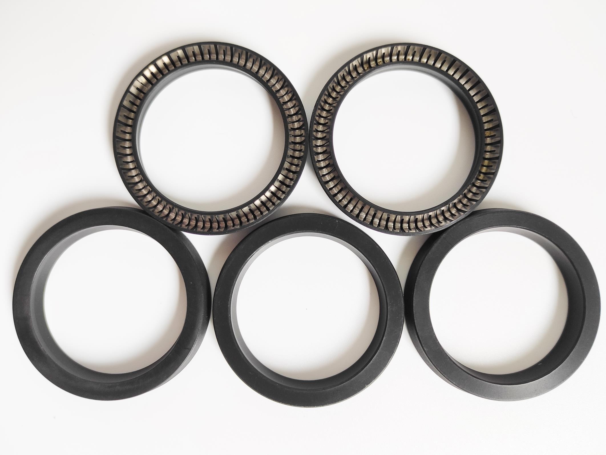 PV宝色霞板标准孔用泛塞封60/63/65/70*50.6/53.6/55.6/60.6*7.1