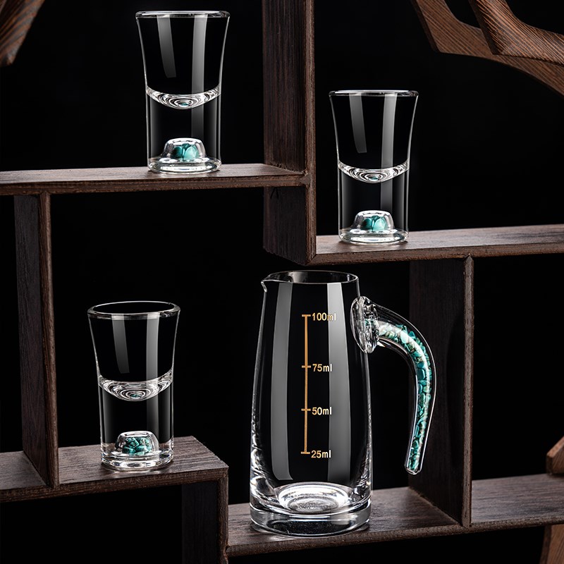 轻奢高档水晶玻璃白酒杯套装分酒器家用绿松石一口小X酒杯中式酒
