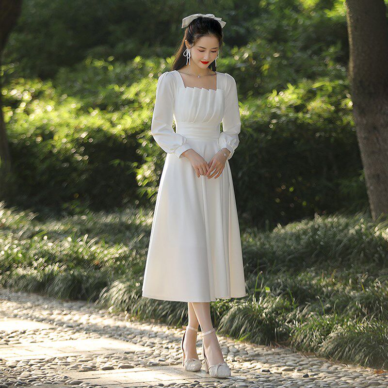 领证登记小礼服冬季白裙秋冬高级感法式缎面长袖轻婚纱订婚连衣裙