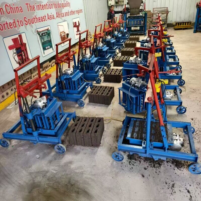 出口非洲移动式空心砖机磨具小型家用下蛋打砖机免托板手动打砖机