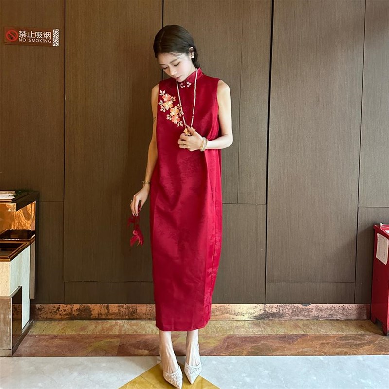 速发改良旗袍结婚订婚礼服裙轻奢小众高端敬酒新娘新中式国风连衣