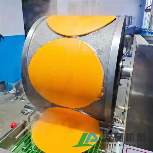 纯鸡蛋液蛋皮成型机大型春卷皮设备台湾春卷皮机器春卷皮流水线