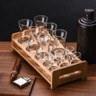 家用轻奢小号酒杯一口杯酒盅P高档酒具带杯架套 白酒杯分酒器套装
