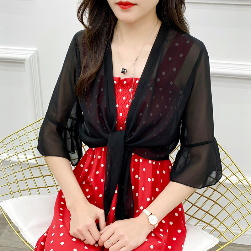 披肩夏季配裙子短款大码薄雪纺开衫上衣仙女外搭配吊带裙的小外套,女装/女士精品,蕾丝衫/雪纺衫,淘宝优惠券,粉丝福利购,淘宝优惠卷