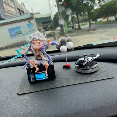 汽车摆件汽车饰品创意模型鲁夫索隆车内装饰N用品男女神款个性内