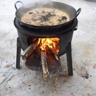 室内烧柴火的f炉灶炉子移动老式野炊柴火炉木柴家用农村小型铁炉