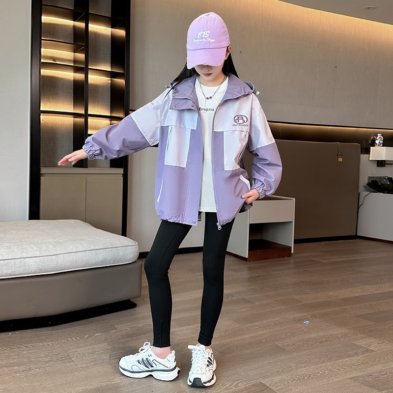 女大童外套春秋款2024新款儿童洋气初中学生上衣女童装秋季冲锋衣