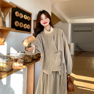 中式国风盘扣卫衣套装女2024新款春秋设计感半身裙休闲裙子两件套