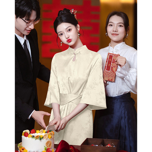 速发新中式 订婚结秋冬裙 香槟色晨袍新娘晚礼服旗袍敬酒服长婚便装