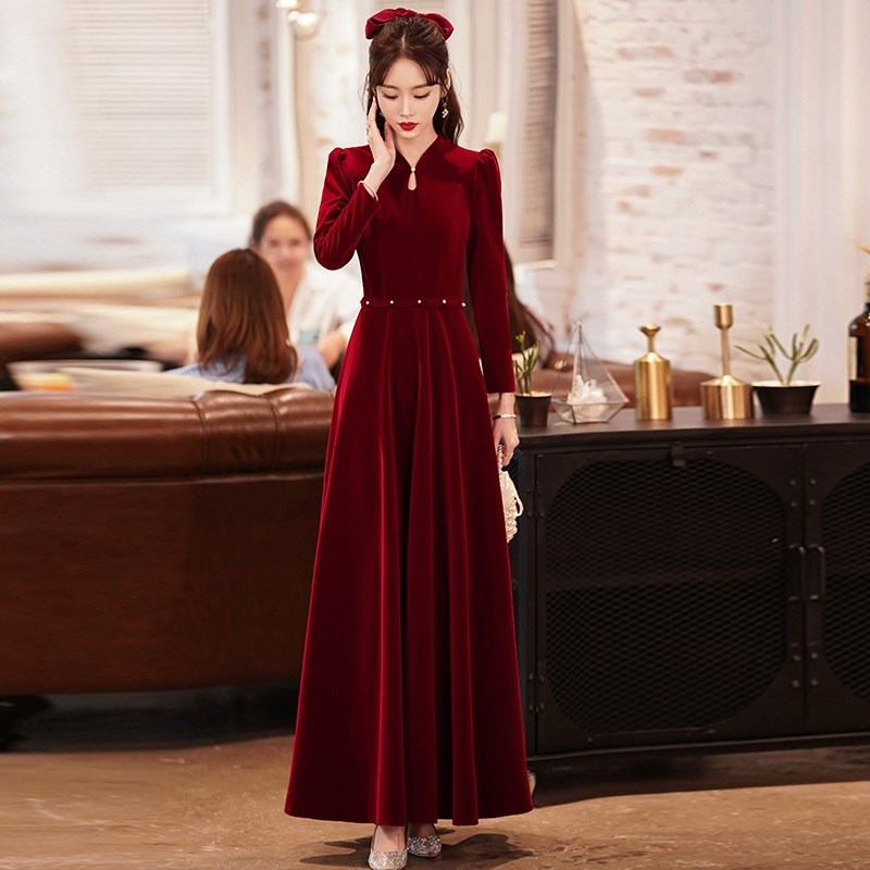 冬季敬酒服新娘2024新款结婚订婚显瘦长袖酒红色礼服女气质高级感