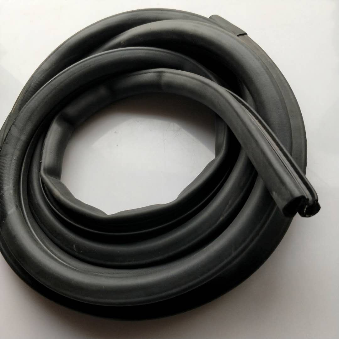 豪沃A7货车车门密封q条隔音条防尘玻璃胶条防水T7驾驶室门胶条