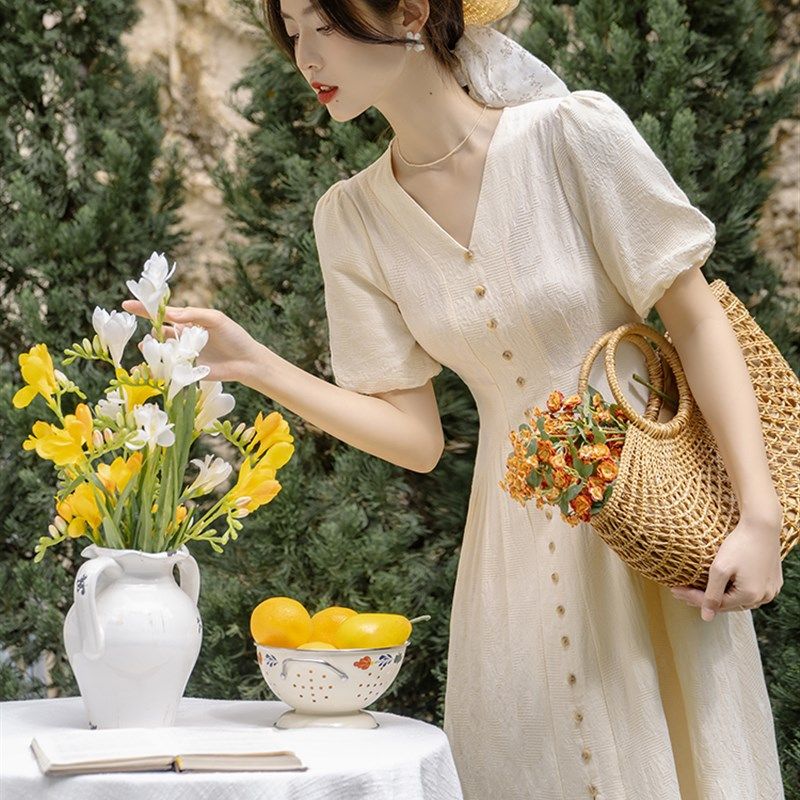 速发复古法式订婚连夏裙衣证 领季登记小礼服日常可穿小个子高级