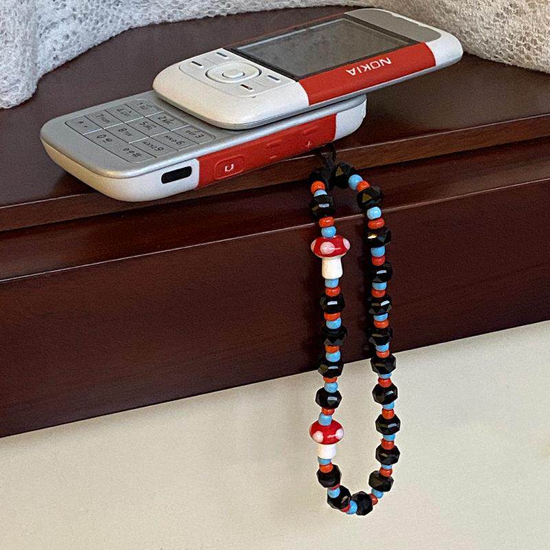 复古ins进口蘑菇串珠手机链 创古红色黑色高级感手机挂件 ccd挂饰