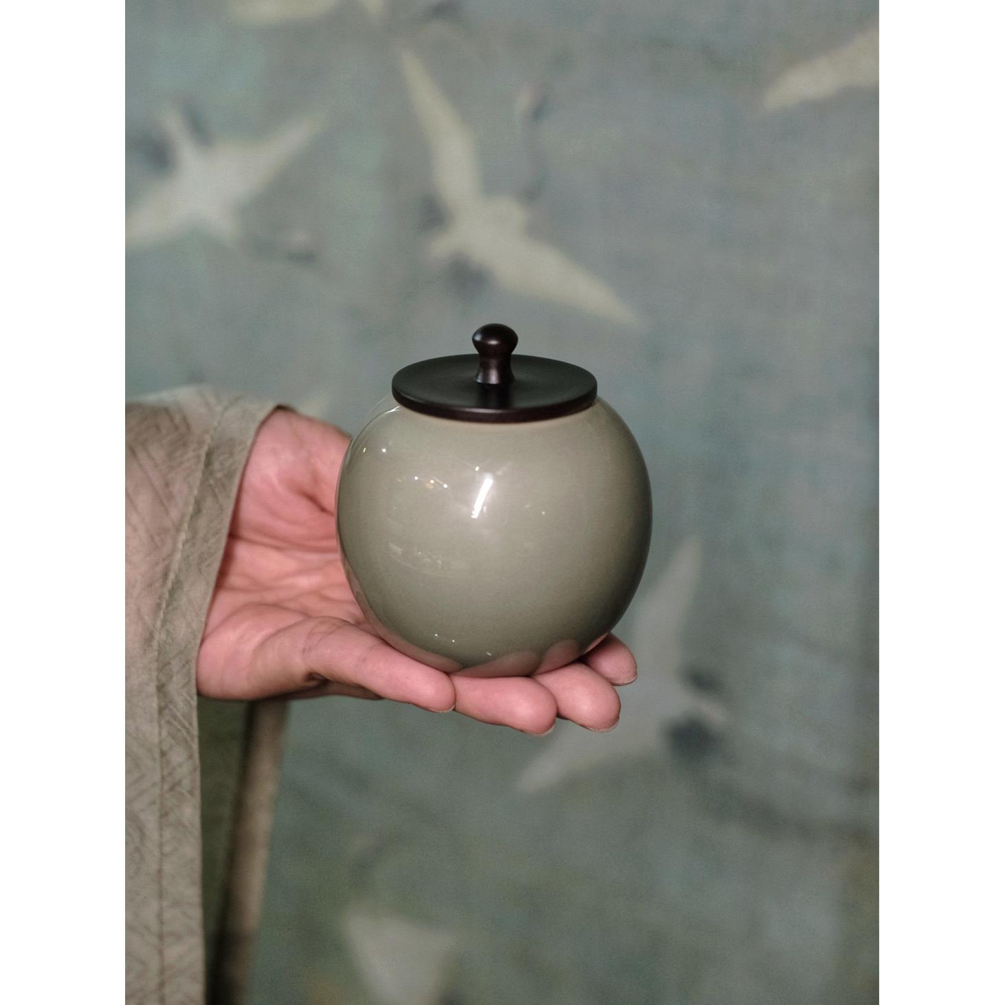 宋研 | 越窑秘色青瓷宋式点茶用茶粉罐 豆青小号茶叶密封罐香粉罐
