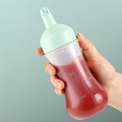 Squeeze Bottle With Sauce Kitchen Accessories Gravy Boat