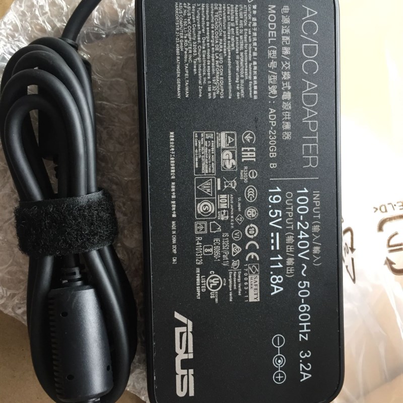 全新原装华硕ROG R752VS GFX72V UX58电源配接器230W 19.5V 11.8A