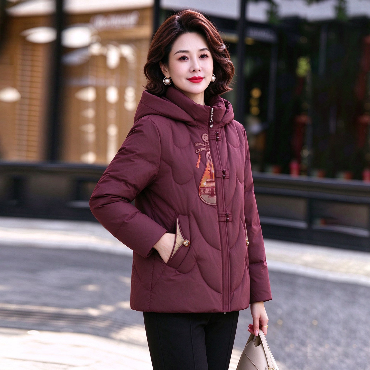 中老年妈妈装短款羽绒服外套女