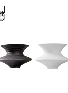 速发黑白简约抽象几何体创饰品样板间书房书桌装意型异陀螺风摆件