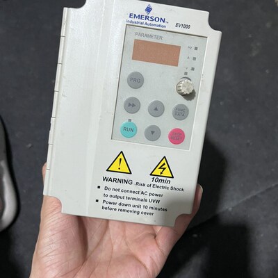 EMERSON艾默生变频器EV1000-2S0007 0.75KW 单相220V 功能正常