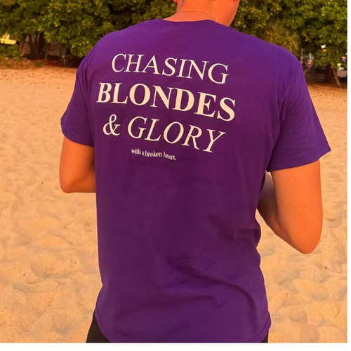 美式复古 CHASING GLORY 字母印花短袖 T 恤男女宽松紫色2026上衣