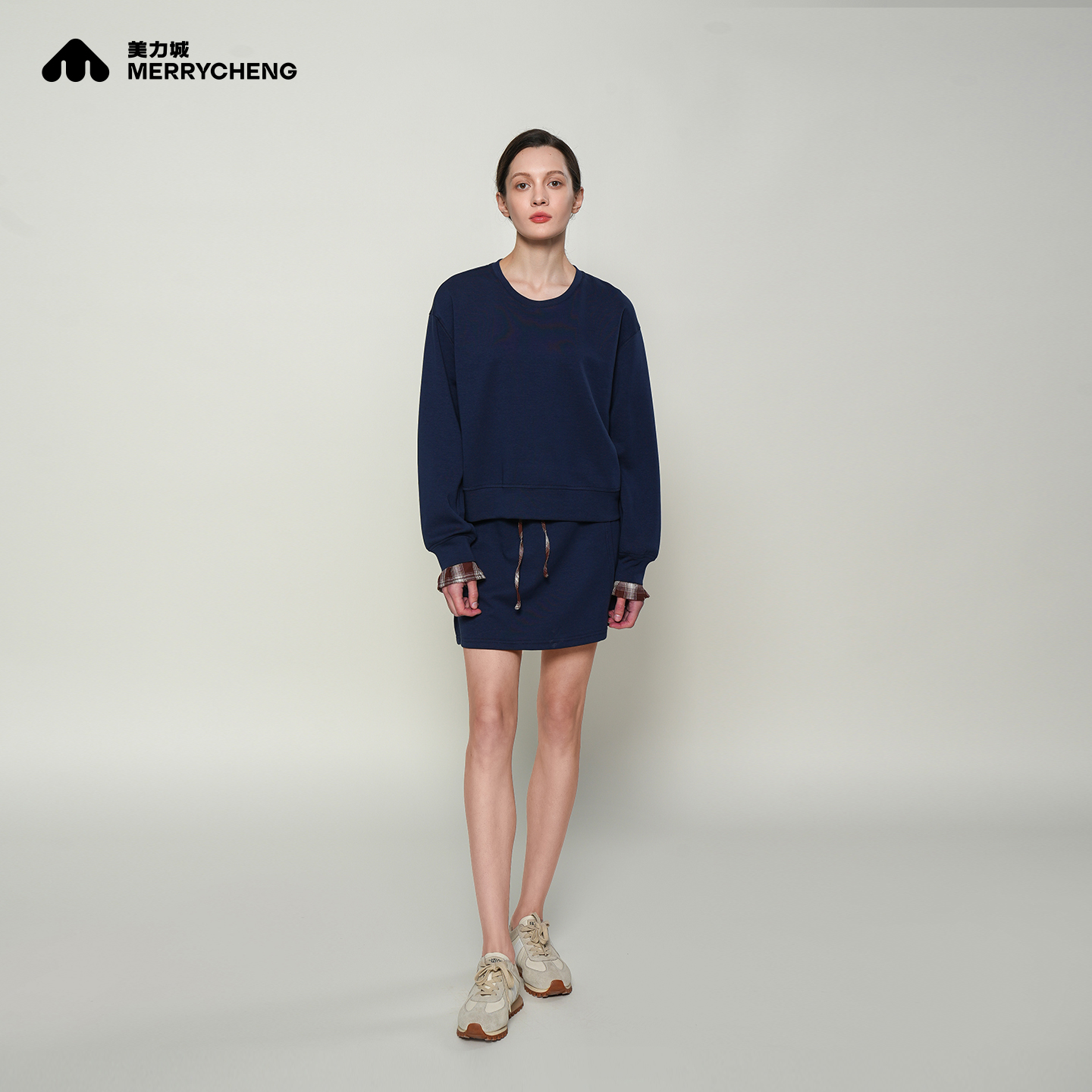 【美力城】卫衣A字裙格纹套装