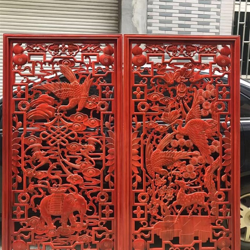新品香樟实木雕挂件客厅镂空装饰壁画屏风玄关隔断中式手工刻花格