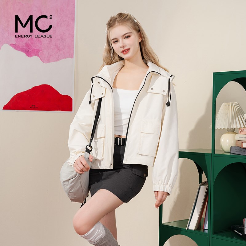 mc2连帽封闭拉链大口袋短款外套女装春季新款超百搭米白色