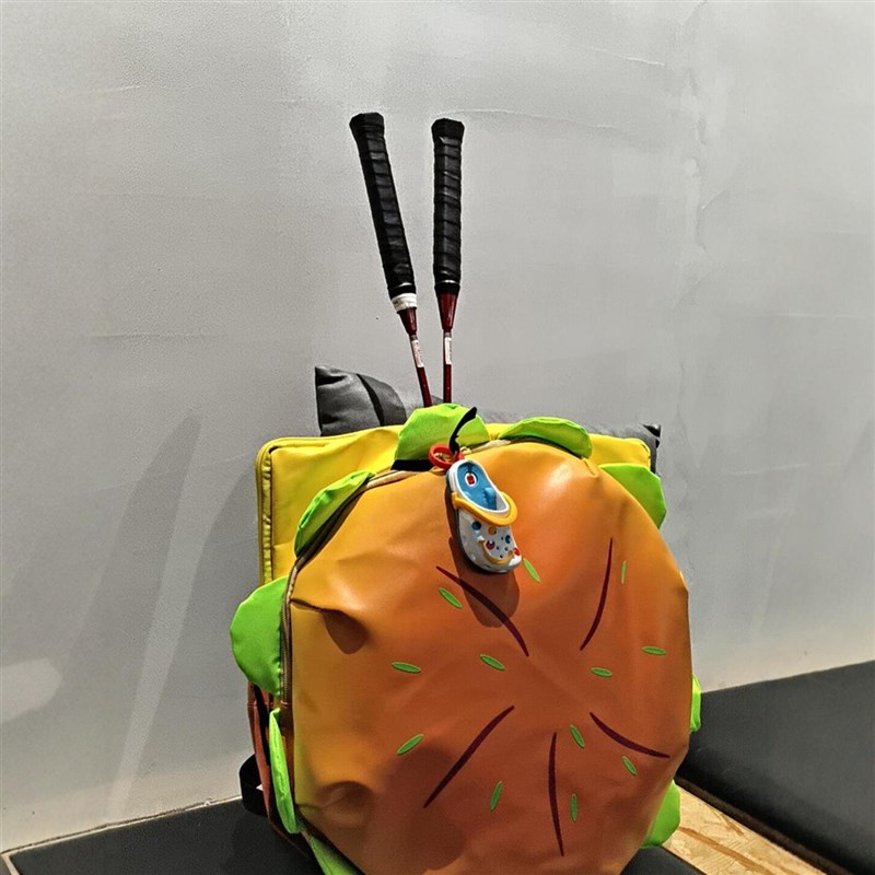 新品2025新款羽毛球拍包双肩女款网球拍包高颜值可爱稀奇古怪汉堡