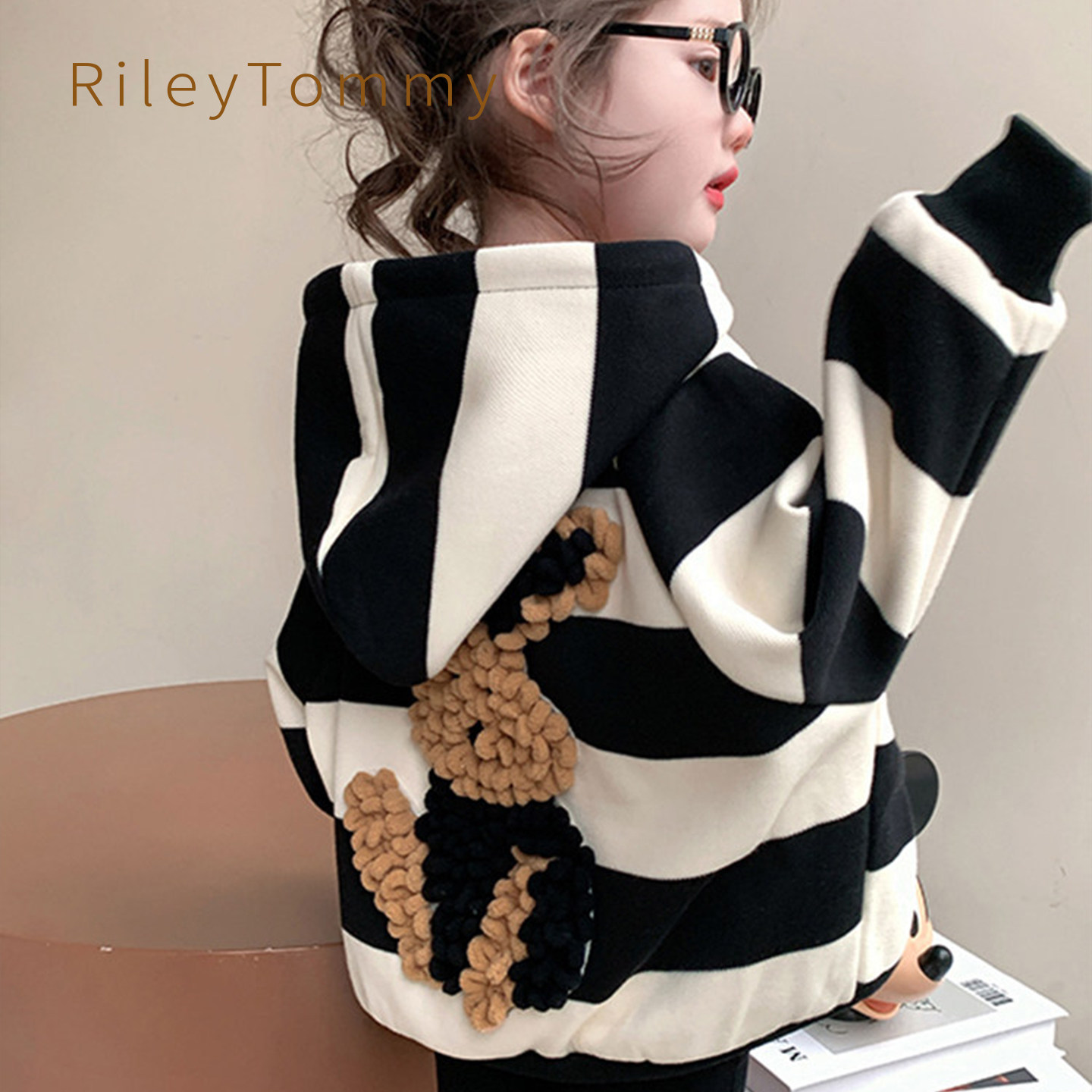英国Riley Tommy女童拉链外套新款儿童洋气可爱卡通兔子条纹上衣