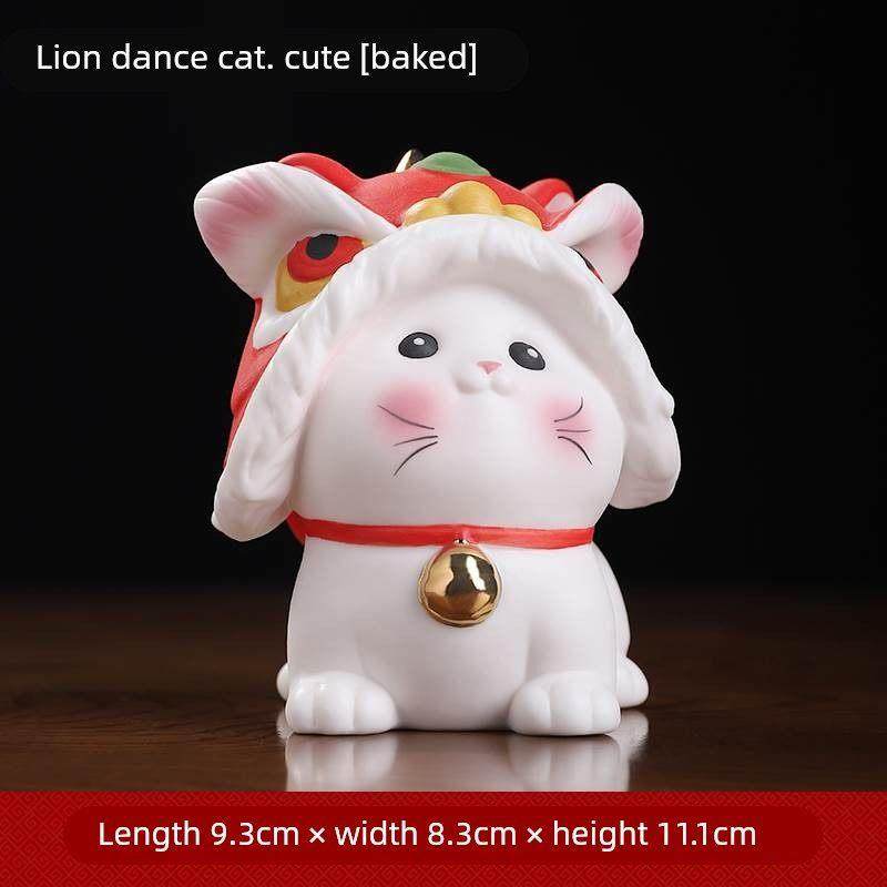 东方泥土陶瓷招财猫小摆件中式客厅办公室桌面国潮红色舞狮装饰品