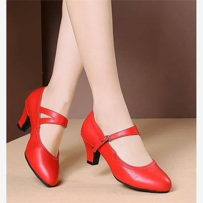 舞蹈鞋女广场舞鞋子真皮软底红色跳舞女鞋中老年中跟交谊舞鞋春夏