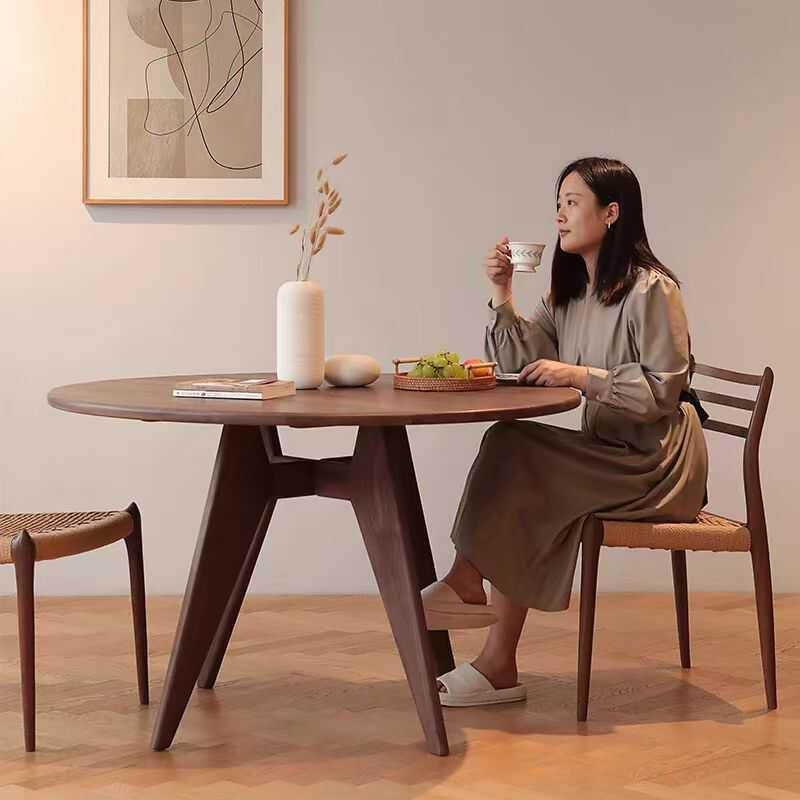 北欧圆形白蜡木红橡木黑胡桃木餐桌实木圆桌简约覆古饭咖啡洽谈桌