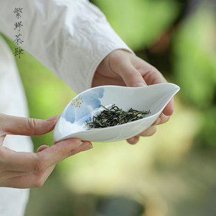 繁野白瓷玉泥陶瓷手绘花瓣茶则分茶器六君子茶具配件茶荷醒茶器