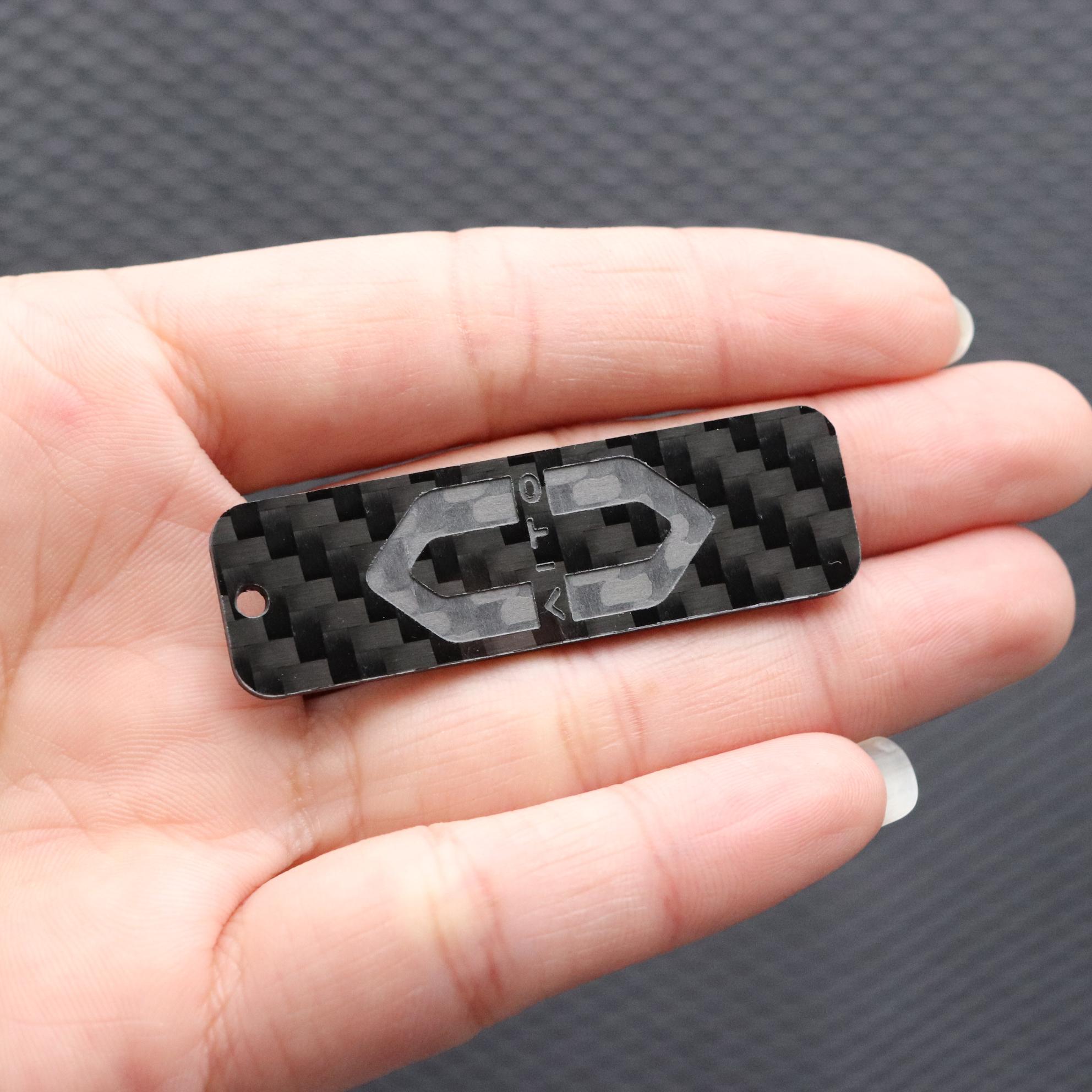 真碳纤维华为AITO M7 M9 汽车钥匙扣挂件礼物