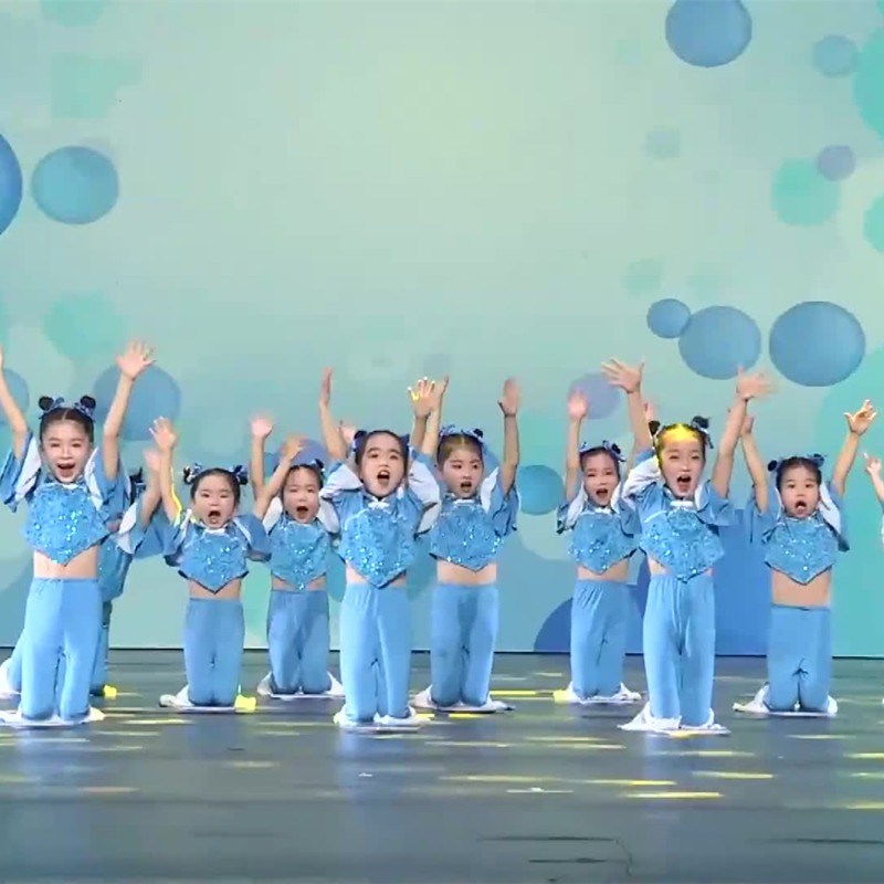 极速六一儿童粒粒皆辛苦演出服小小一粒米马儿嘟嘟骑板凳乖乖凳子