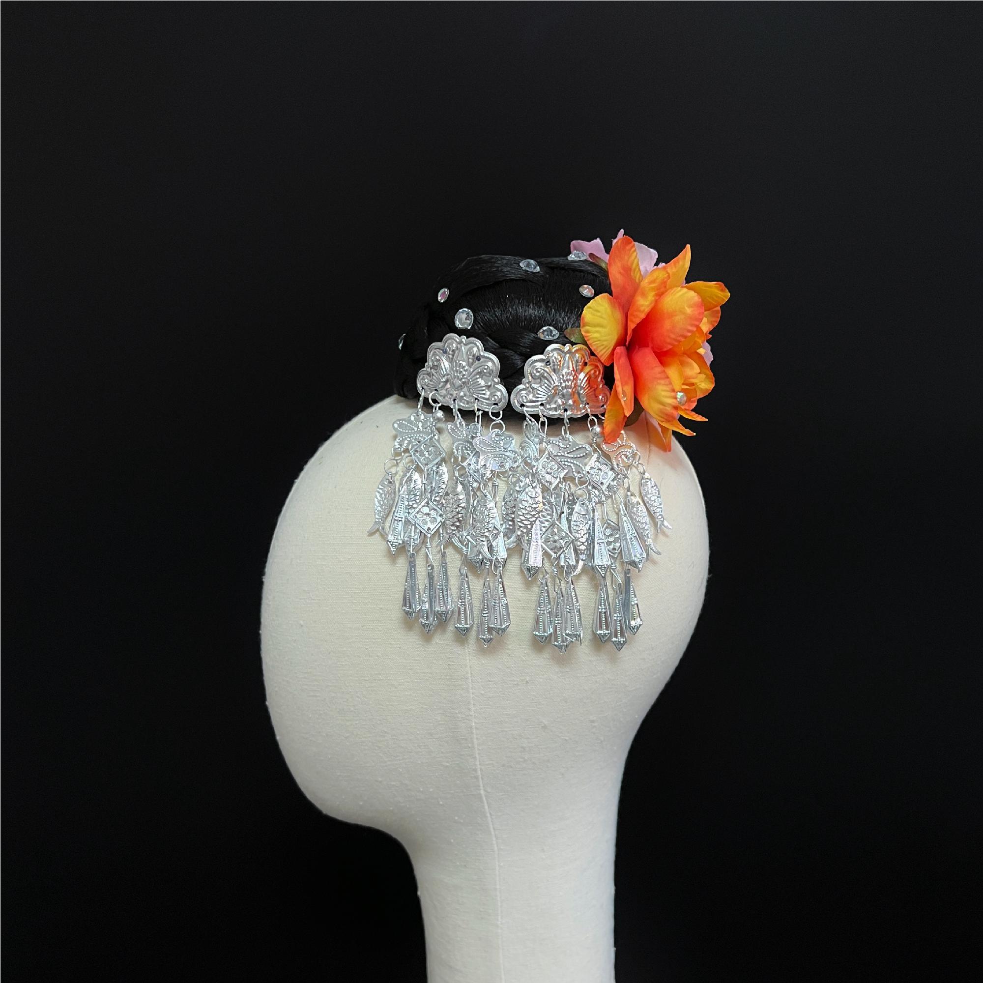 饰良人民族舞蹈爬坡上坎剧目头饰少数民族侗族苗族舞台演出独舞